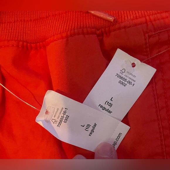 GAP Kids Bright Orange Cargo Shorts - Picture 3 of 5